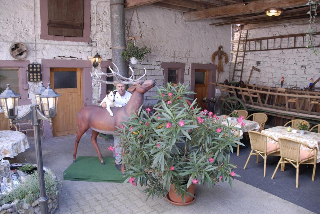 Gasthaus Zum Hirschen Рінґсгайм Екстер'єр фото